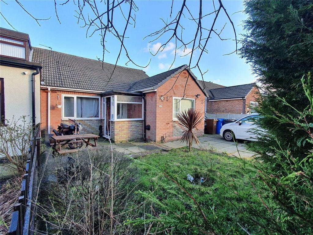 Skipton Avenue, Hindley Green, Wigan, Greater Manchester, WN2 4 bed bungalow £120,000