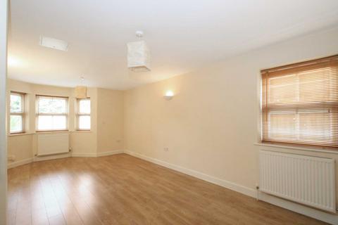 2 bedroom apartment to rent, Langdon Street, Tring