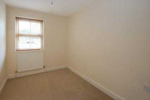 2 bedroom apartment to rent, Langdon Street, Tring