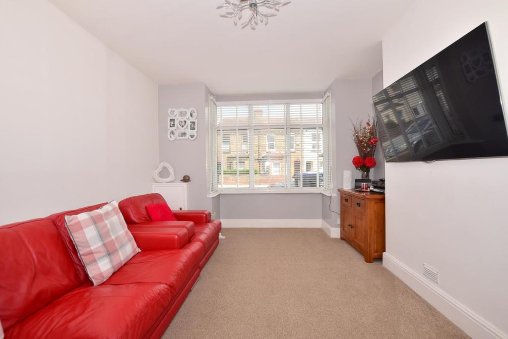 Newington Road Ramsgate CT12 3 bed terraced house £850 pcm (£196 pw)