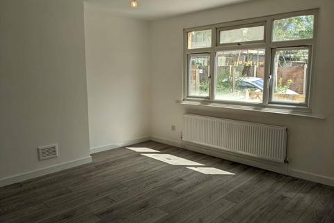 2 bedroom maisonette for sale, 97 Cedar Grove, Ealing, W5 4AT