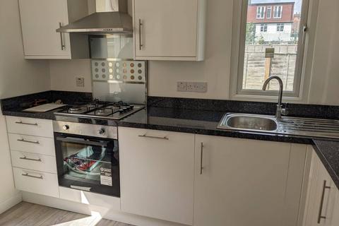 2 bedroom maisonette for sale, 97 Cedar Grove, Ealing, W5 4AT