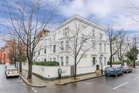 5 bedroom end of terrace house to rent, Vicarage Gardens, Kensington, London, W8