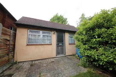 5 Salisbury Avenue, Stanford-le-hope, SS17 0DA