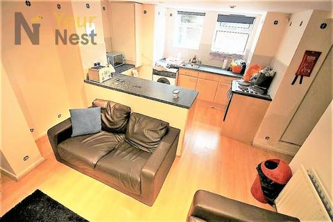 3 bedroom terraced house to rent, Lumley Walk, Leeds