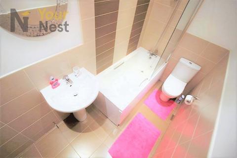 3 bedroom terraced house to rent, Lumley Walk, Leeds