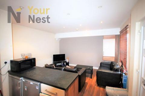 4 bedroom terraced house to rent, Granby Place, Headingley, Leeds, LS6 3BD