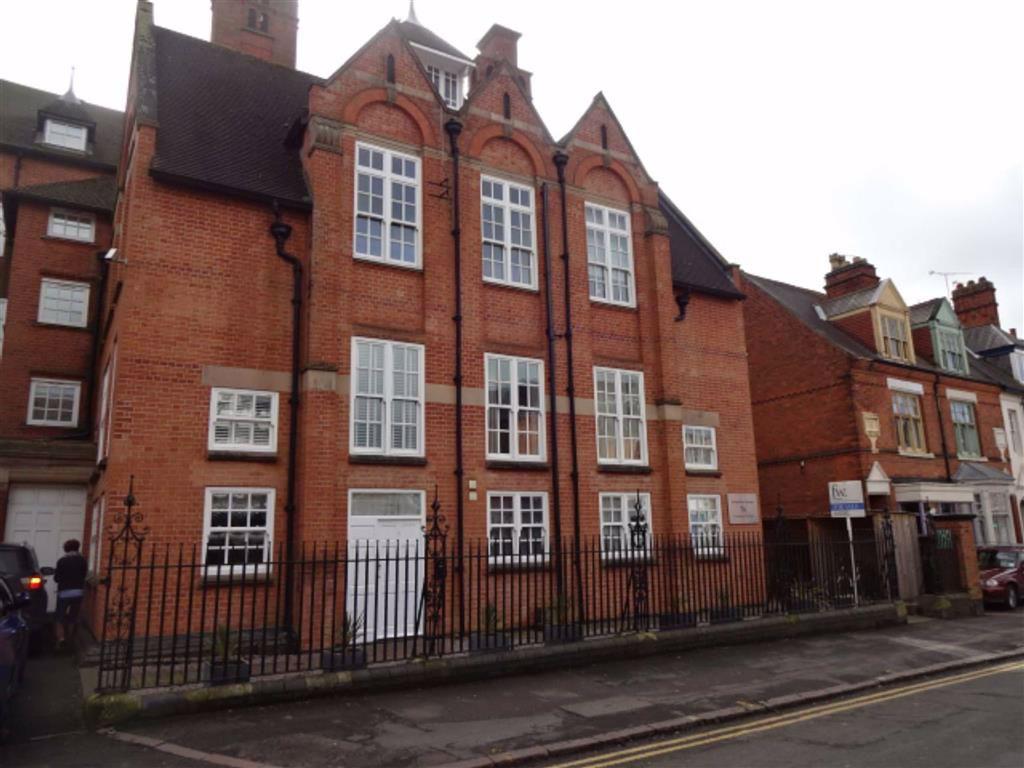Clarendon Park Road, Clarendon Park, Leicester 2 bed apartment £850 pcm (£196 pw)