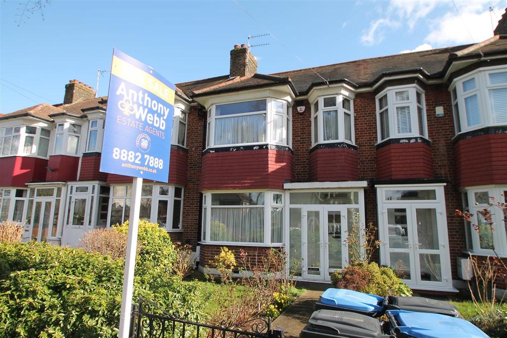 Ash Grove, Palmers Green, London N13 3 bed house £524,950