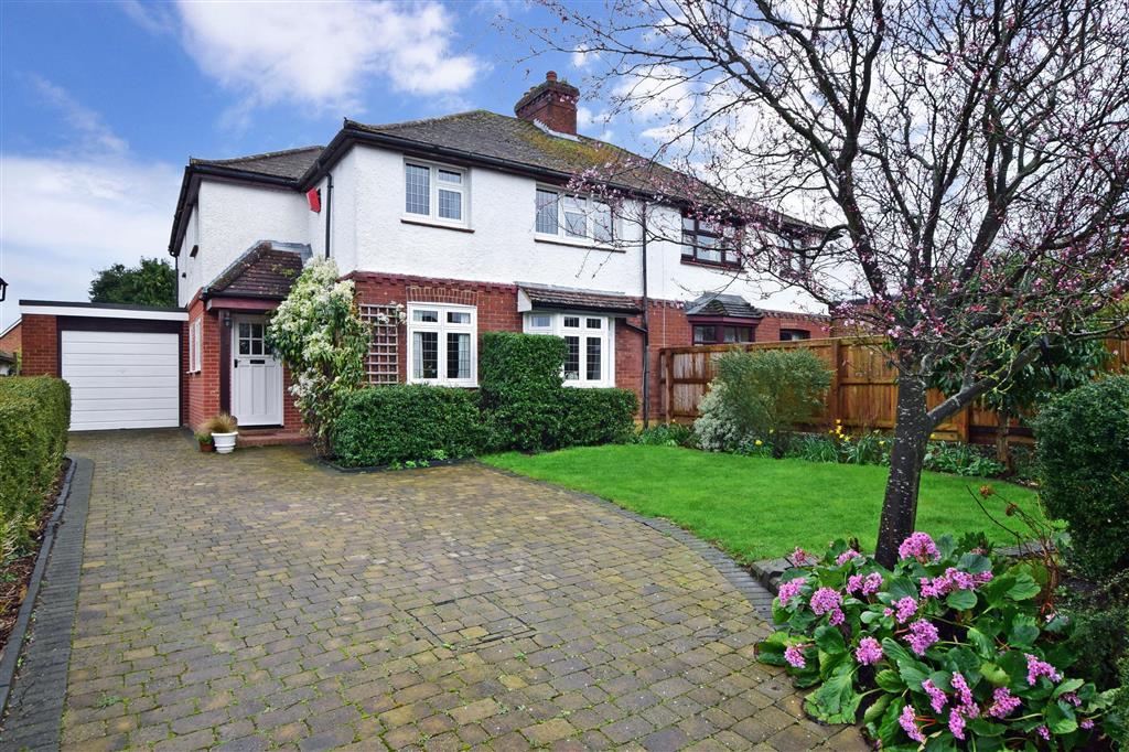 Fauchons Lane, Bearsted, Maidstone, Kent 4 bed semidetached house £