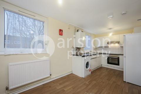 1 bedroom in a flat share to rent, Beachcroft Way, Archway