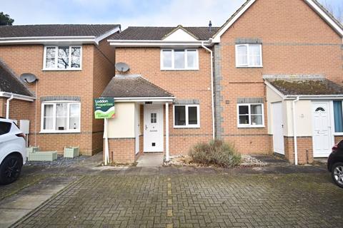 2 bedroom semi-detached house to rent, St. Thomas Close, Basingstoke RG21