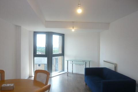 2 bedroom flat to rent, Berberis House, Feltham