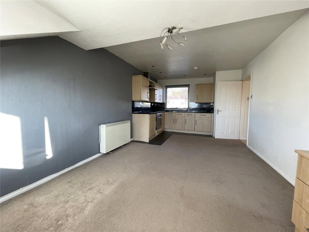 Lounge / Kitchen