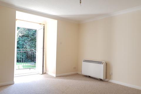 2 bedroom ground floor flat to rent, The Sycamores, Clover Court, Slade Road, Ryde PO33 1HE