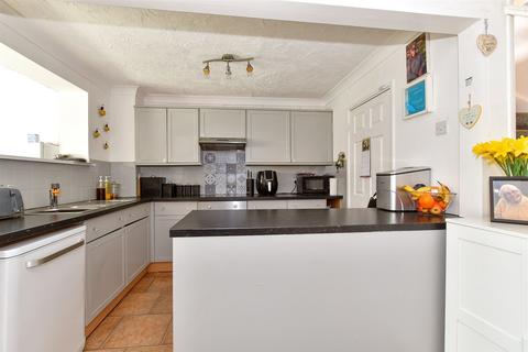 14 Rowan Close, Sturry, Canterbury, CT2 0JB