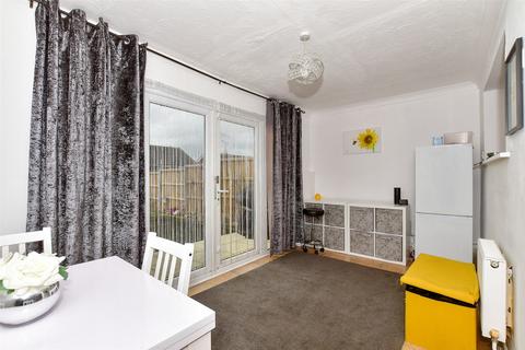 14 Rowan Close, Sturry, Canterbury, CT2 0JB