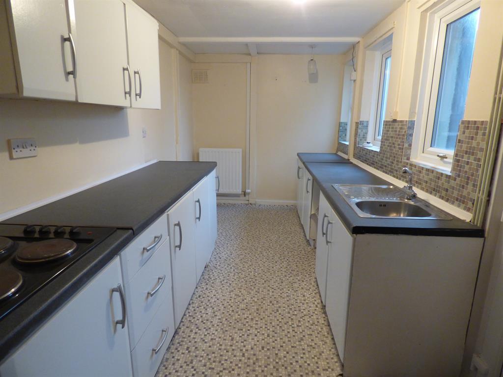 Bowthorn Road, Cleator Moor, CA25 5JG 2 bed terraced house £52,500