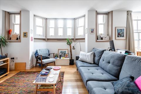 2 bedroom apartment to rent, Nicholas House, Shoreditch, E2