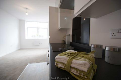 2 bedroom apartment to rent, Victoria Avenue, Southend On Sea SS2