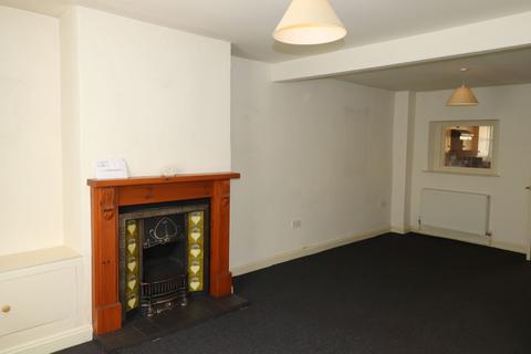 2 bedroom end of terrace house to rent, High Street, Northampton NN2