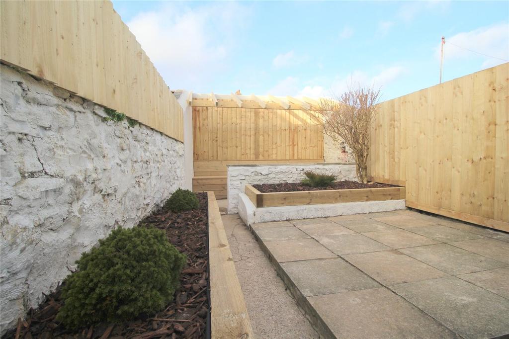 Geneva Place, Bideford, EX39 3 bed terraced house £165,000
