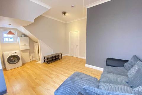 1 bedroom apartment to rent, Eccleston Road, West Ealing