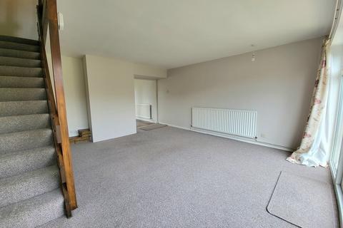 3 bedroom terraced house to rent, Little Barrow Walk, Lichfield