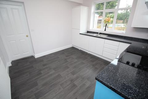 3 bedroom detached bungalow to rent, Church Street, Mexborough S64