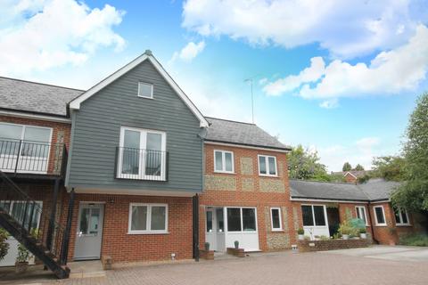 1 bedroom terraced house to rent, FALKLAND ROAD, DORKING, RH4