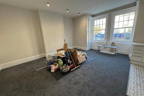 2 bedroom flat to rent, Church Road, Hove, East Sussex, BN3 2DJ