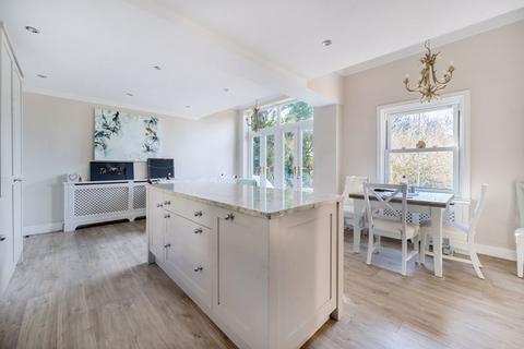4 bedroom detached house to rent, Marley Lane, Haslemere