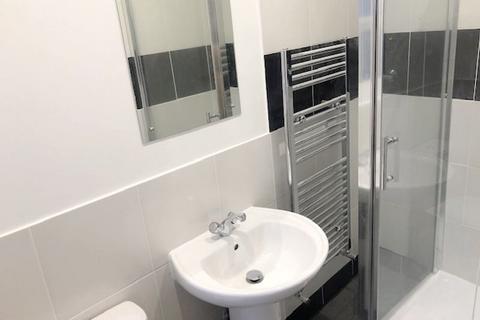 2 bedroom apartment to rent, Clarence Road, Enfield