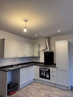 2 bedroom flat to rent, AVAILABLE FROM 6th JUNE
