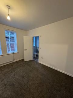 2 bedroom flat to rent, AVAILABLE FROM 6th JUNE