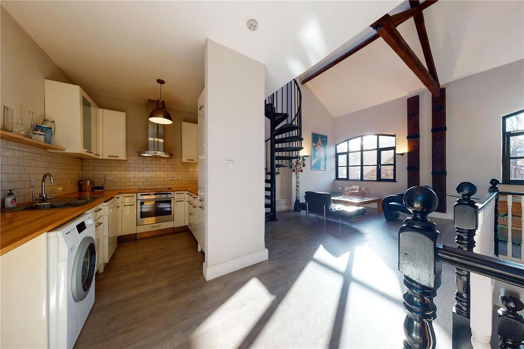 Reception/Kitchen