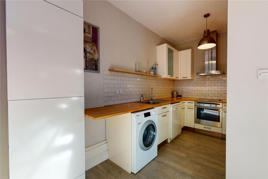 Reception/Kitchen