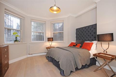 3 bedroom apartment to rent, Fitzjohns Avenue, Hampstead, London, NW3