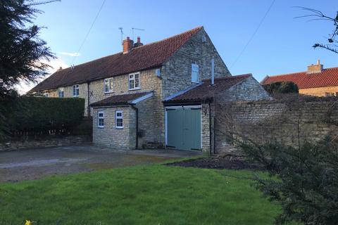 3 bedroom semi-detached house to rent, Gospel Lane, Leadenham, LN5