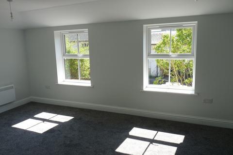 2 bedroom flat to rent, Edenbridge, Kent, TN8