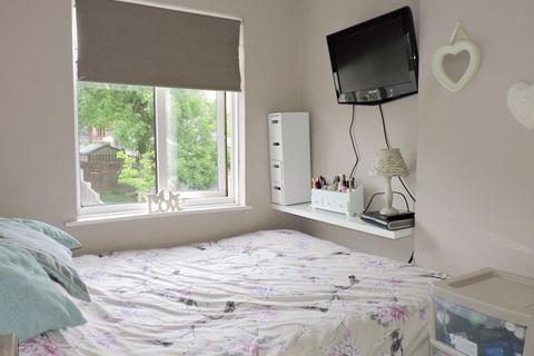 2 bedroom semi-detached house to rent, Luton, LU3