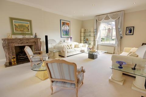 6 bedroom terraced house for sale, Northaw Place, Coopers Lane, Hertfordshire, EN6.
