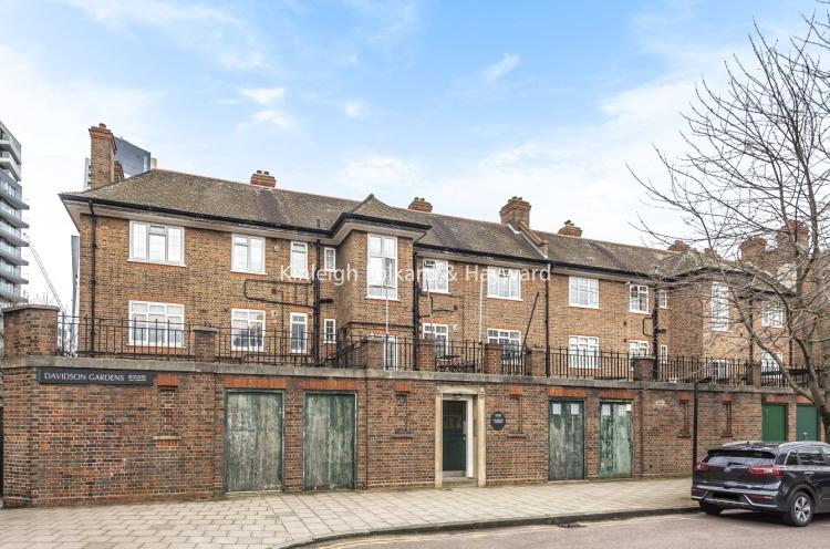 Davidson Gardens Vauxhall SW8 3 bed flat to rent - £2,100 pcm (£485 pw)