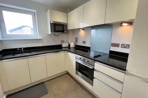 2 bedroom flat for sale - PEACOCK CLOSE, MILLBROOK PARK, NW7