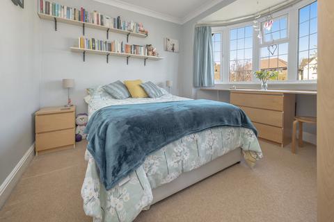 21 Warwick Road, Coulsdon, CR5 2EF