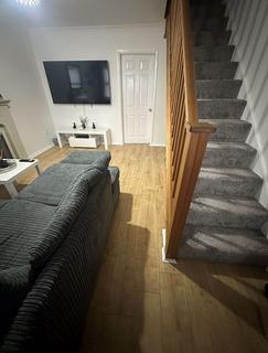 2 bedroom house to rent, Rubens Close, Dudley