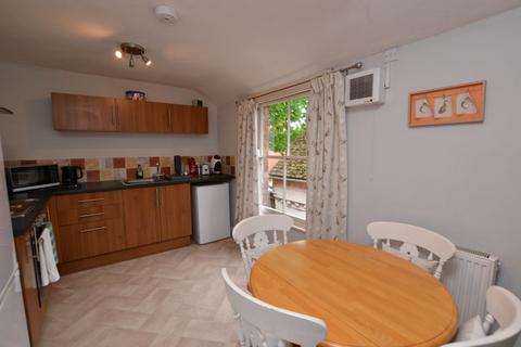 2 bedroom flat to rent, Worcester WR2