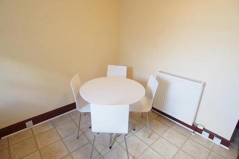 1 bedroom flat to rent, Northfield Place, Second Left, AB25