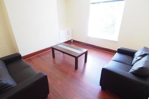 1 bedroom flat to rent, Northfield Place, Second Left, AB25