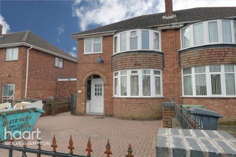 3 bedroom semi-detached house to rent, Wordsworth Avenue, Wolverhampton